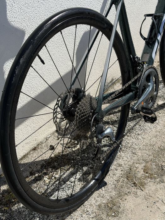 GIANT Advanced Defy 3 Carbono 2025 (BEM NEGOCIAVEL)