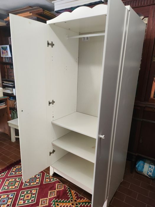 Roupeiro IKEA branco
