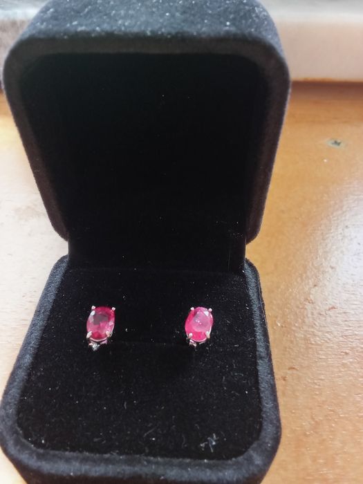 Brincos em Prata com Rubis Naturais Certificados