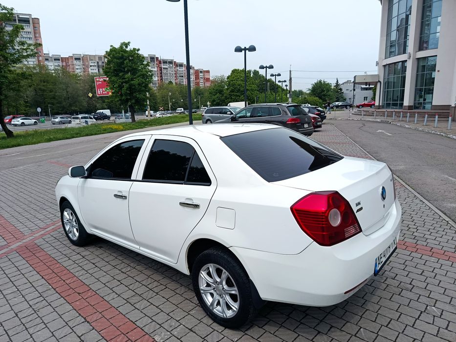 Продам автомобіль Geely MK 2
