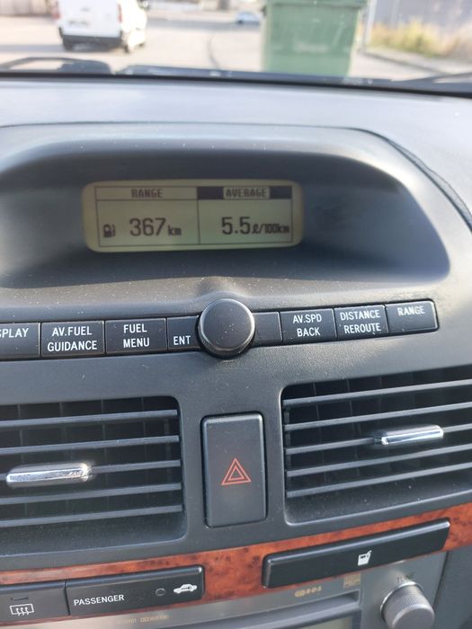 Viatura toyota avensis t25
