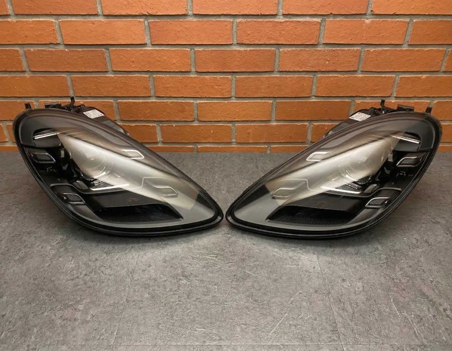 Фари передні Porsche 718 Boxster 982 Фара права або ліва EU USA разбор