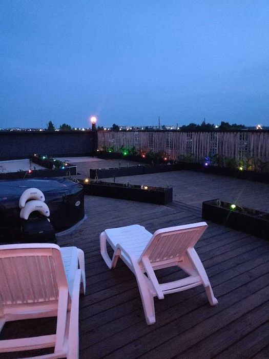 Апартаменти "LOFT" з терасою для відпочинку в Сарнах, подобова оренда