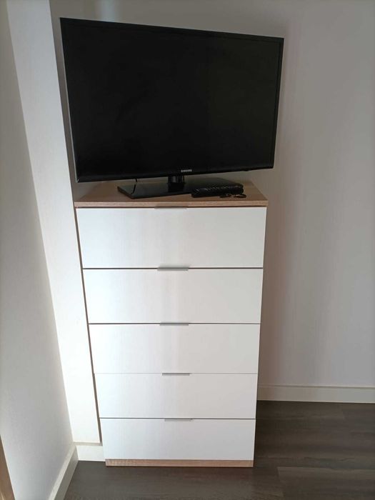 Quarto seminovo, impecável com pouco uso "9 meses"!