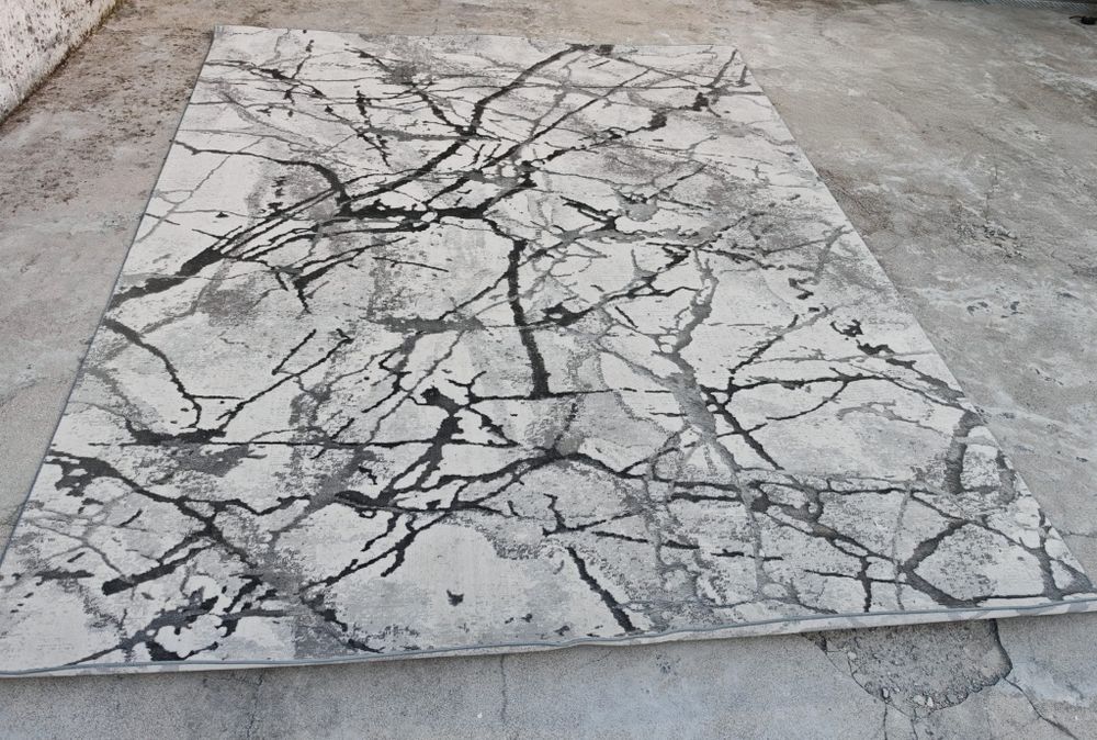 Tapete Marbella 2,35x3,05 em muito bom estado