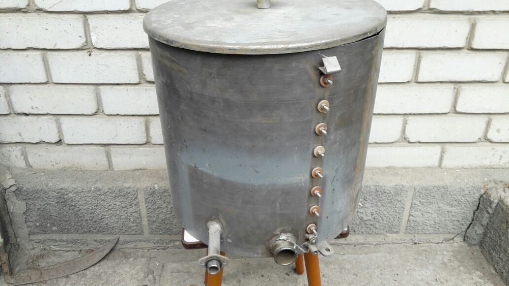 Продам бак нерж. Новый.
