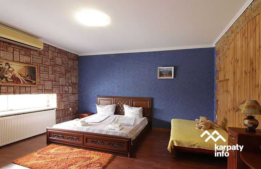 ПРОДАМ КОТЕДЖ, ЖИТЛО, БІЗНЕС між двома термальними курортами!!!