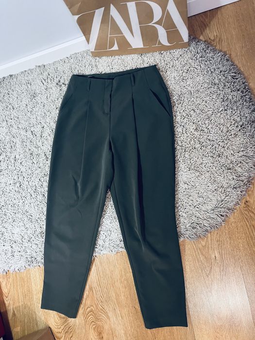 Ciemnozielone spodnie biurowe damskie rozm S