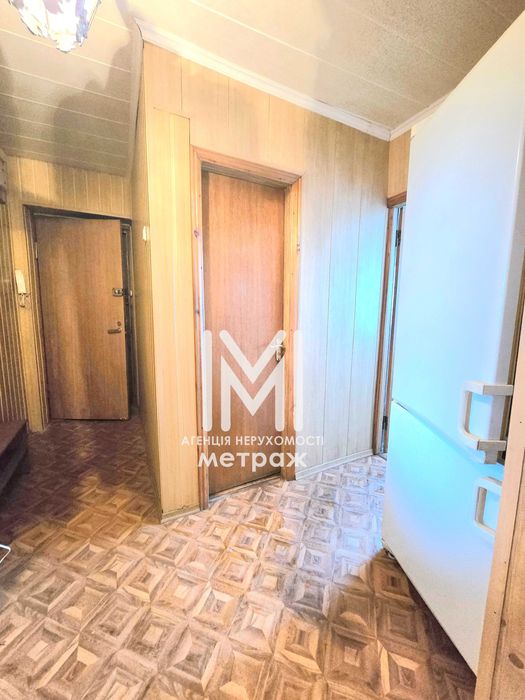 Продаю 3-к квартиру метро Научная, Новгородская