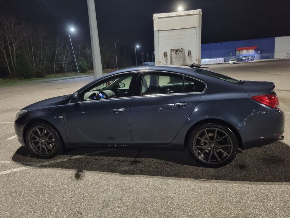 Opel insignia sedan 2.8t v6 4x4 świeże opłaty