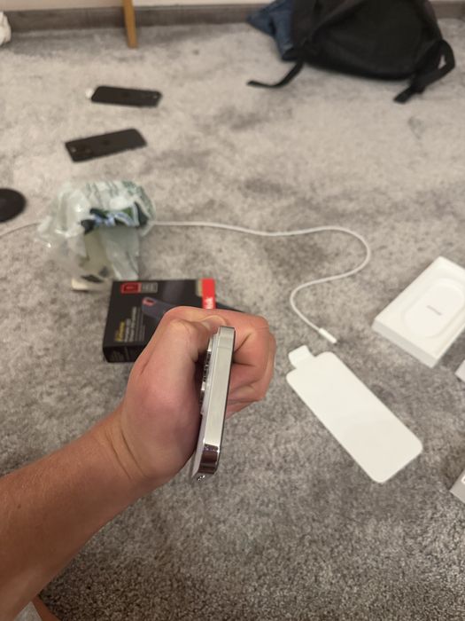 Iphone 15pro 128gb white  88% як новий