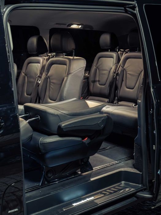 Wynajem Mercedes-Benz Klasa V – Premium | 4MATIC | 8/6 osobowy