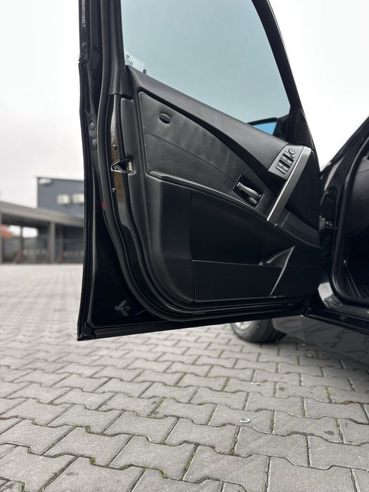 Продам BMW 5 e61
