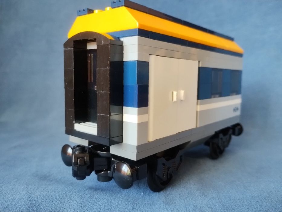 LEGO train wagon pocztowy ver.2 do pociągu osobowego 60197