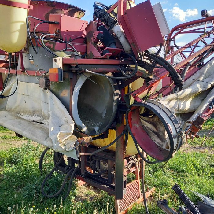 Hardi   1200lit. 21m.  Hydraulicznie  rozkładany