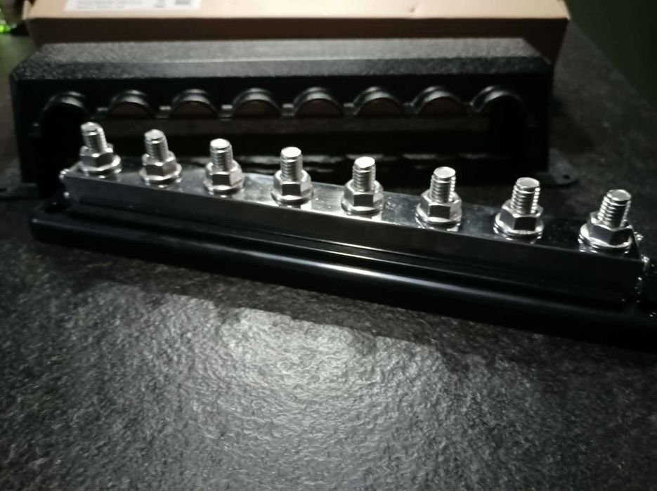 Victron busbar 600A 8P - instalacja kamper, jacht , dom