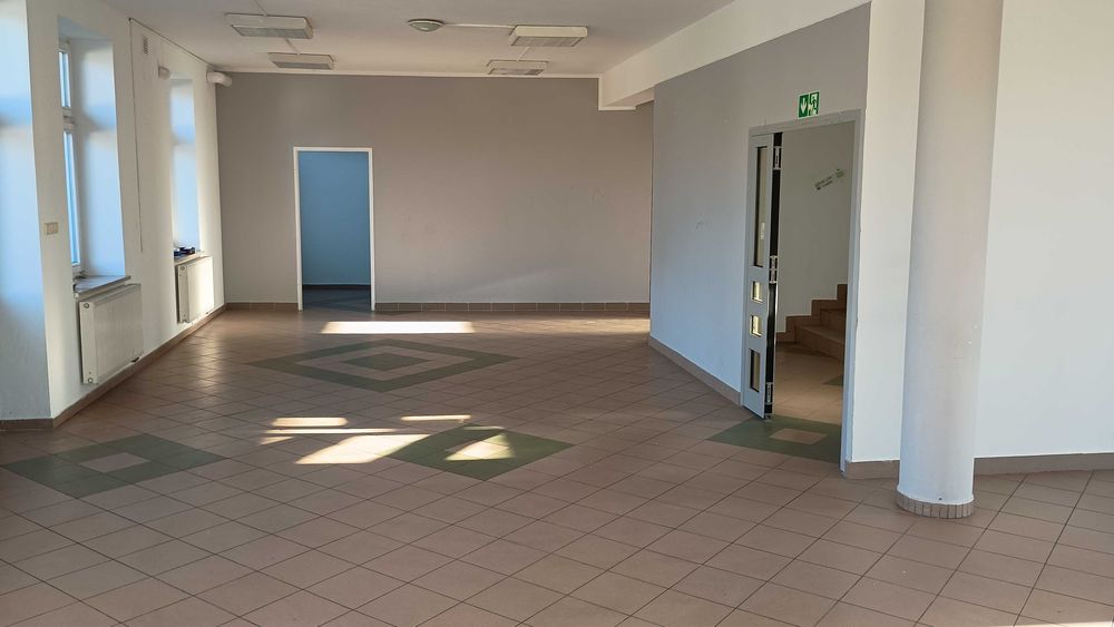 Lokal na wynajem - centrum - Biała Podlaska, duży i jasny