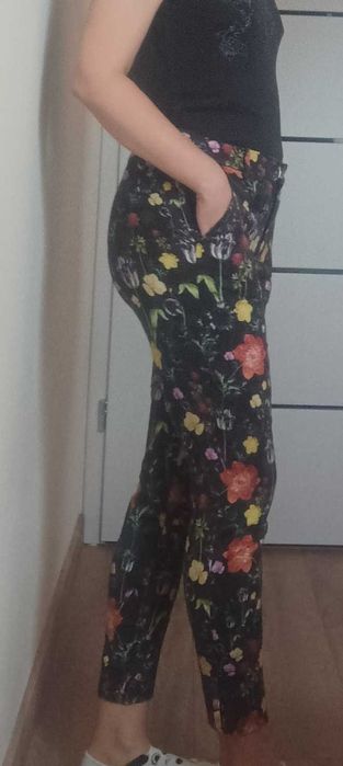 Spodnie w kwiaty H&M 36 S