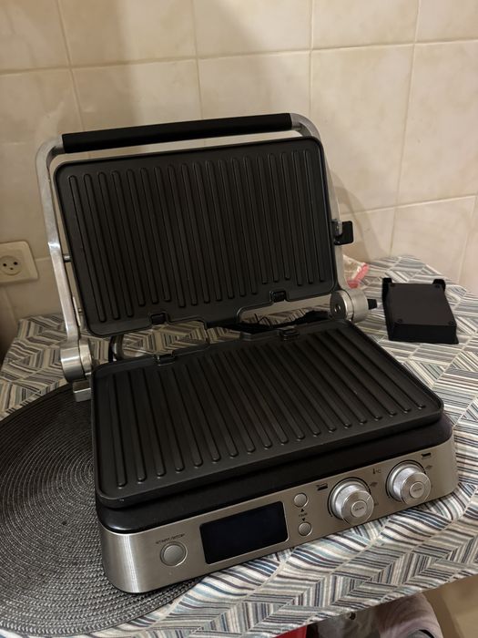 Гриль-барбекю DeLonghi MultiGrill CGH1012D
