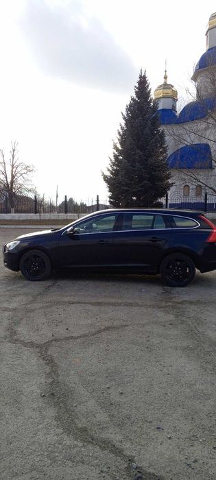Продам Volvo v-60   2012 року