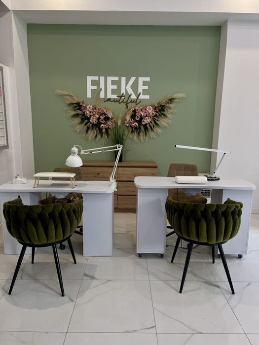 Wynajem stanowiska do manicure i makijażu | Centrum Szczecina
