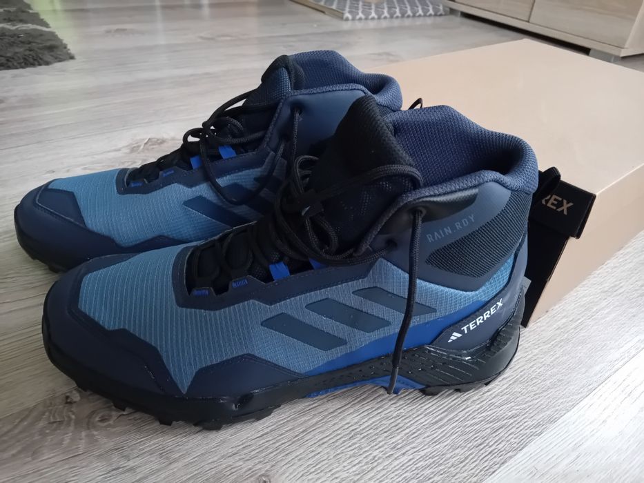 buty adidas Trekkingi Eastrail 2.0 Mid RAIN.RDY  Granatowy