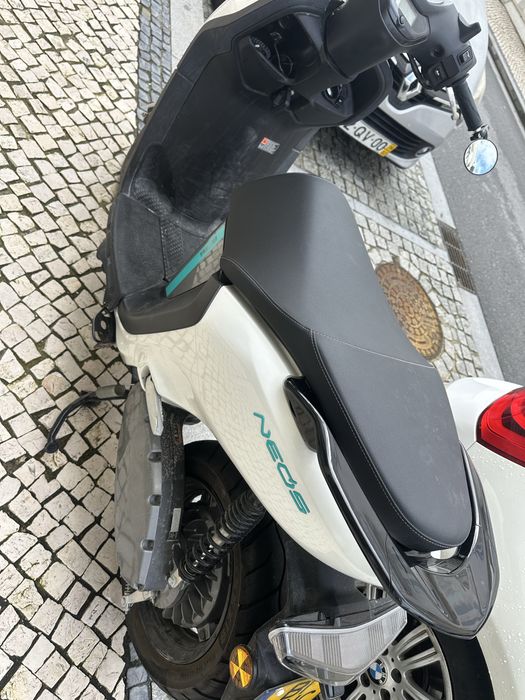 Yamaha NEO'S versão Dual Battery