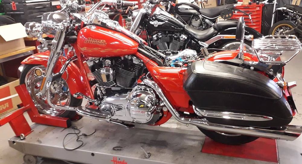 ESPECIAL   Harley-Davidson  CVO Road King  1820cc 110cv