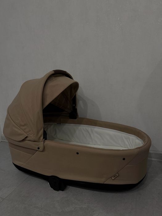 Продам люльку Cybex Balios S Lux 2025 (беж)