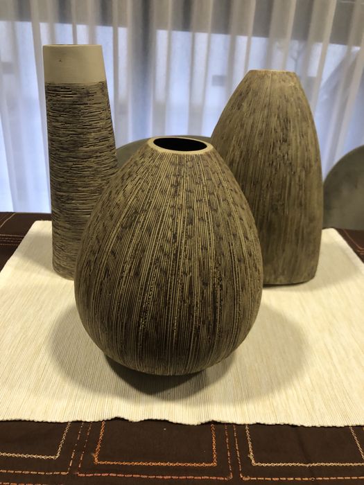 3 peças de corativas da mesma cor