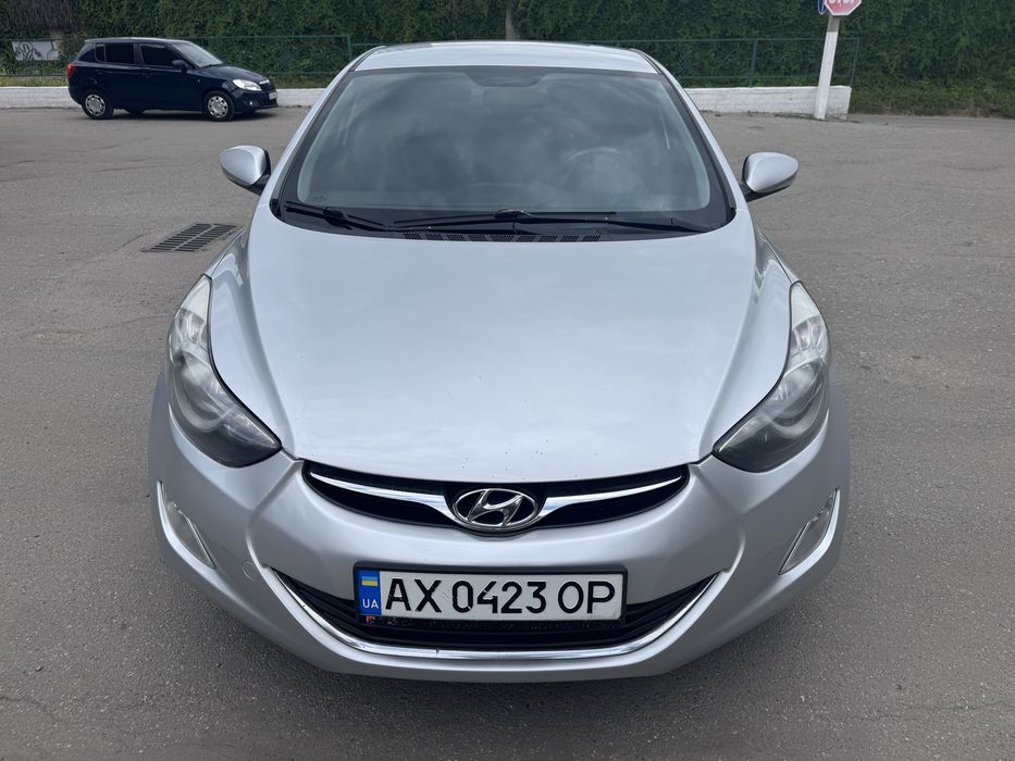Hyundai Avante 2013 VIN KMHDG41LBEU877352 фото оголошення 2 з 8