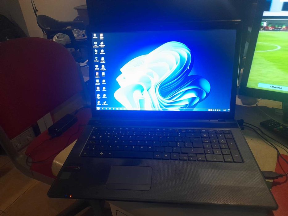 Portátil Acer Aspire 7250