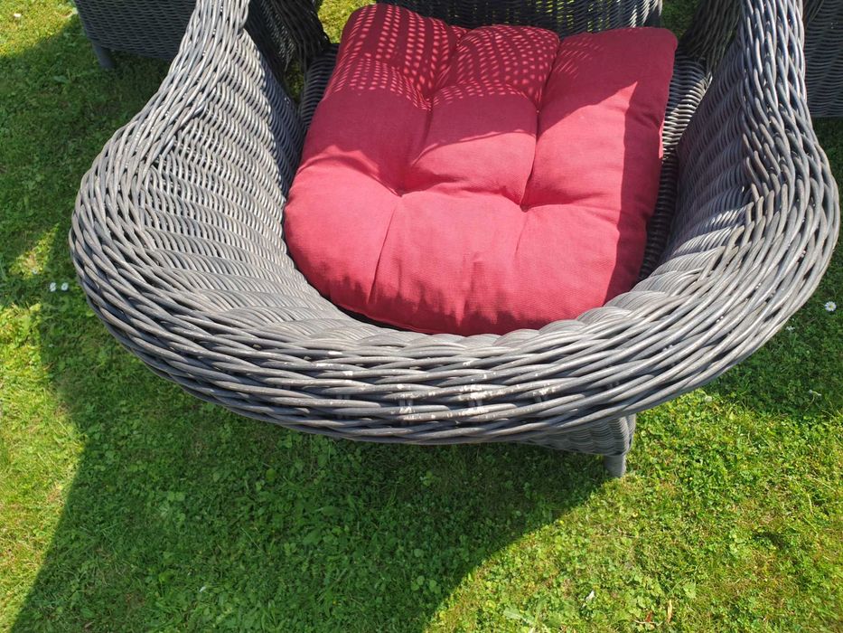 Okrągły stół + 4 fotele meble ogrodowe Intratuin