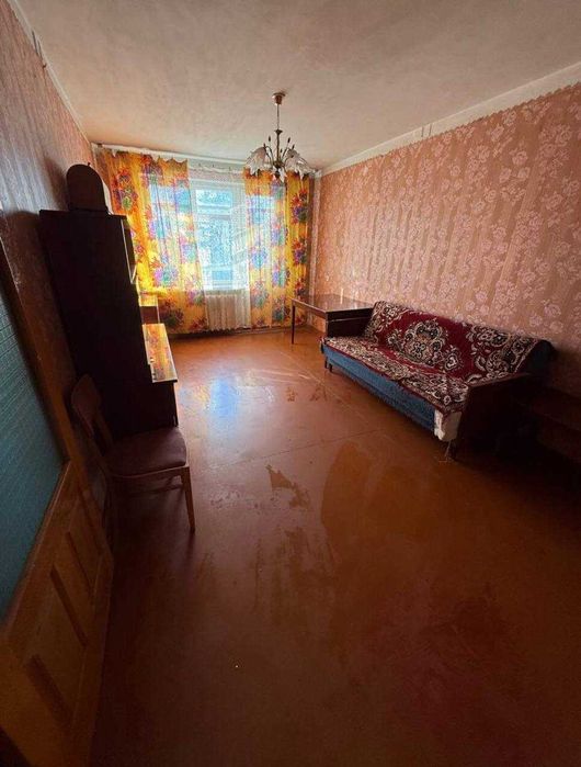 Продаж двокімнатої квартири. Роздільні кімнати.  Сертифікат.