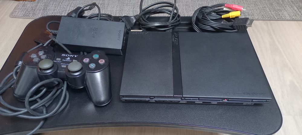 Consola PS2 Slim completa em excelente estado