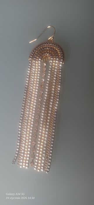 Nowe kolczyki wiszące złote