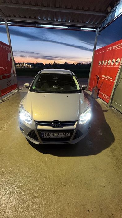 Ford Focus Ford Focus MK3 FULL OPCJA | Keyless | Sam Parkuje | Po Serwisach