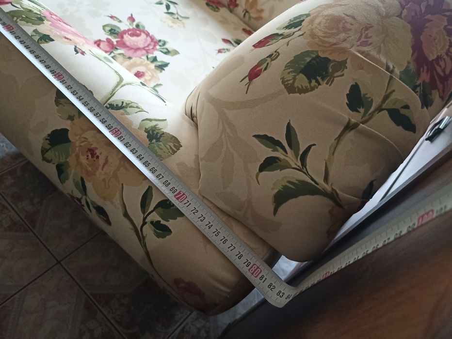 Sprzedam sofę i dwa fotele