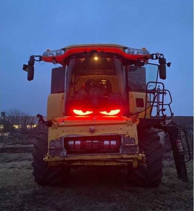 Очі демона на любе авто