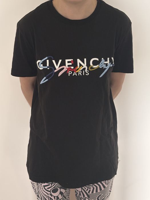 Czarna koszulka Givenchy