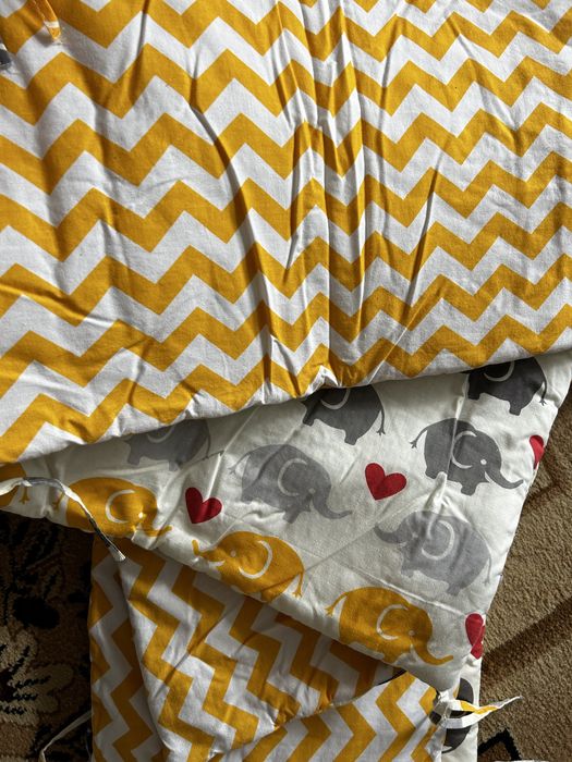 Бортики на дитяче ліжко набір