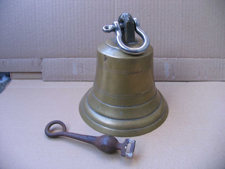Dzwon dzwonek stary mosiądz okrętowy jachtowy ( waga 2 kg )