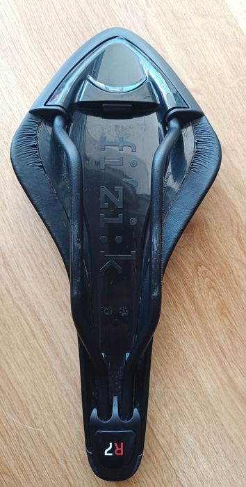 selim estrada ciclismo fizik r7- novo