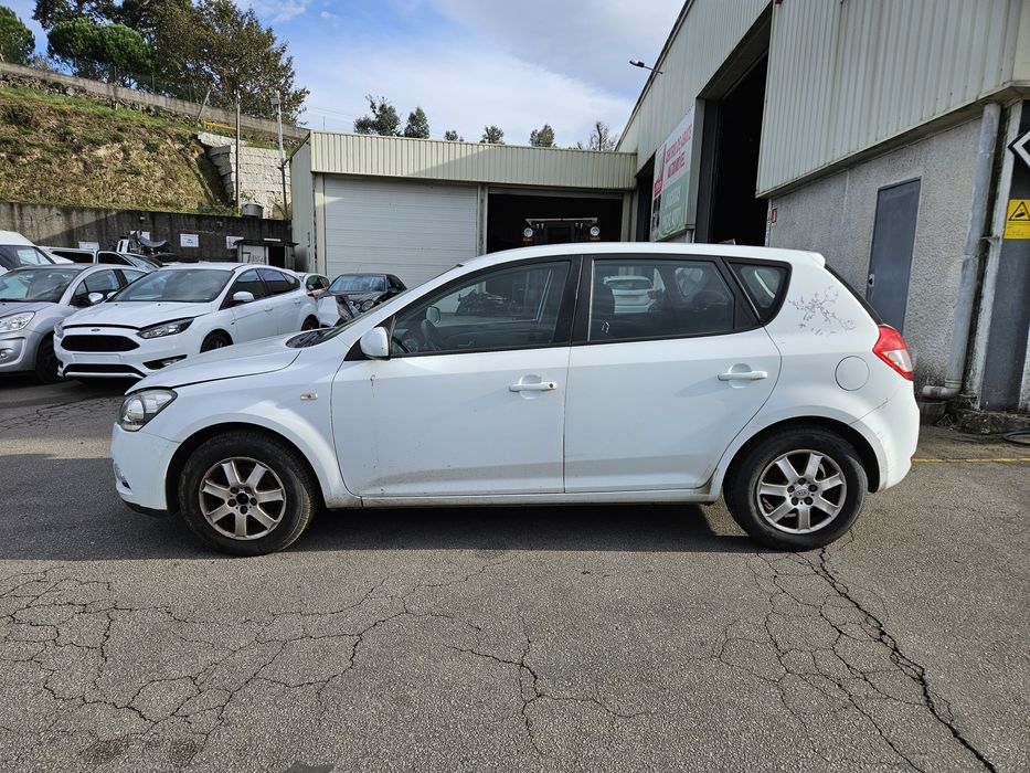 Kia Ceed ED 1.6 CRDi de 2010 para peças