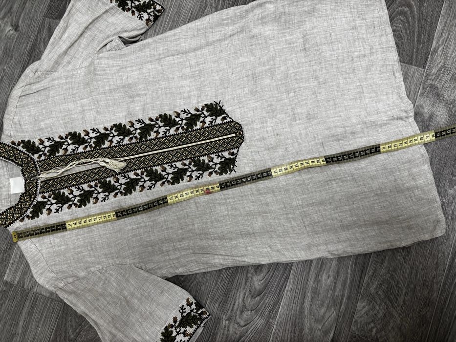 Чоловіча вишиванка з льону