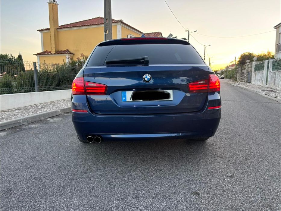 BMW 520da Touring Pack M interior