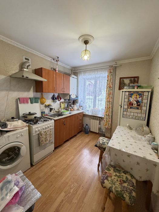 1-кімнатна квартира Івасюка з ремонтом і меблями