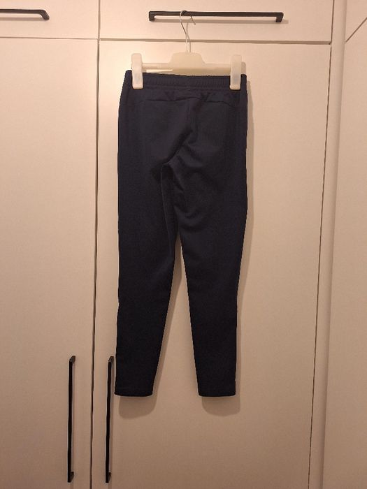 Komplet sportowy  bluza i spodnie PUMA 134-140