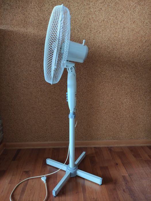 Напольный вентилятор "Delfa "