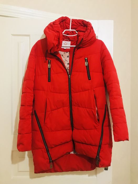 Женский тёплый пуховик